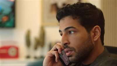 محمود ياسين جونيور متورط في علاقة سرية مع خادمة «وتقابل حبيب»