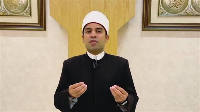 الدكتور أحمد عصام فرحات، إمام مسجد السيدة زينب،