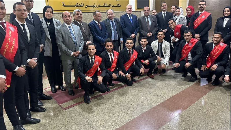 جانب من الزيارة