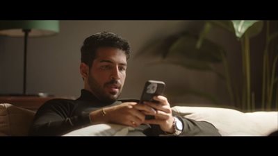 محمود ياسين جونيور يتلقى درسًا من كريم فهمي بمسلسل 