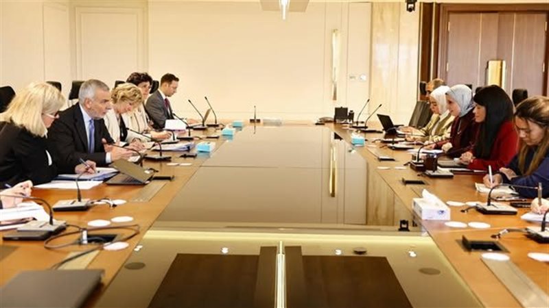 وزيرة التخطيط ووفد المفوضية الأوروبية