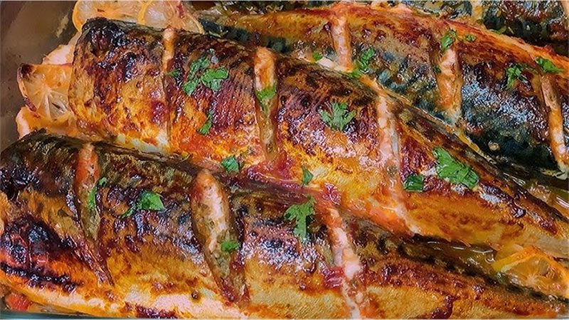  صينية سمك ماكريل في الفرن