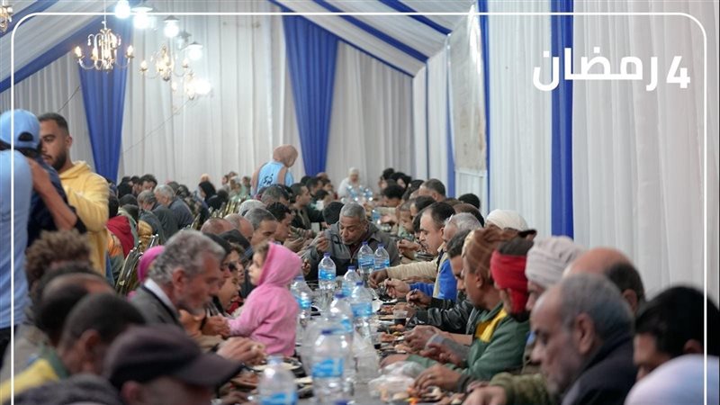 مجلس الشباب المصري يواصل تقديم مبادرة «مائدة إفطار ضيوف مصر»