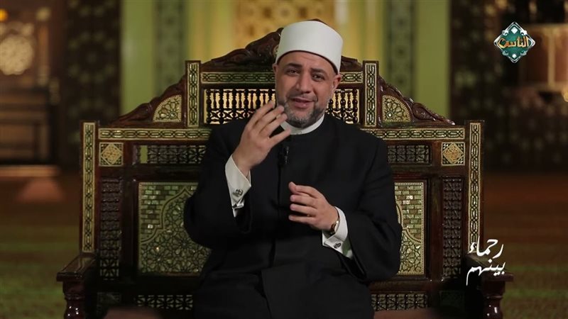 الدكتور أيمن أبو عمر، من علماء وزارة الأوقاف