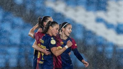 برشلونة للسيدات يكتسح ريال مدريد بخماسية في كلاسيكو كأس ملكة إسبانيا