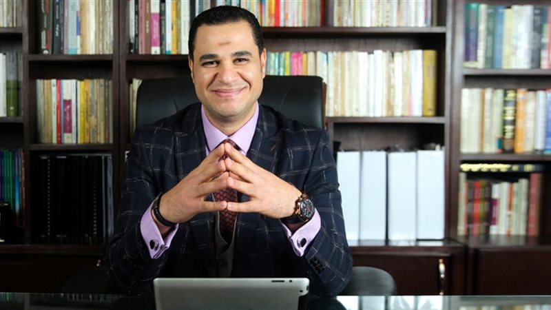 الدكتور أحمد هارون