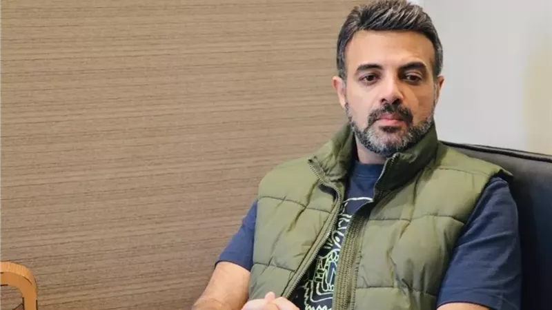 عمرو محمود ياسين 