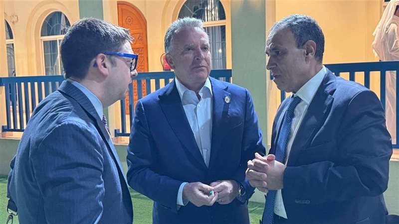 وزير الخارجية وبعوث الشرق الأوسط 