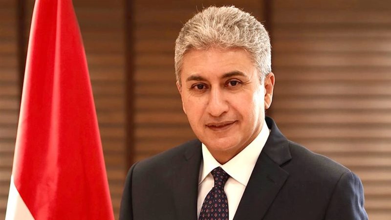 وزير السياحة 