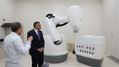 محافظ الجيزة يدعم الأطفال محاربي السرطان بمستشفى 57357