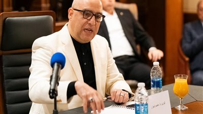 حزب الجبهة الوطنية يعتمد نصف مليون مؤسس ويقبل عضويتهم