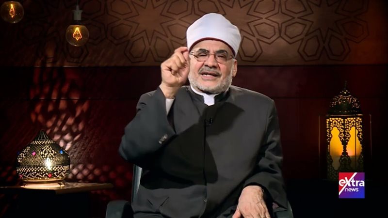 الدكتور سيف رجب قزامل