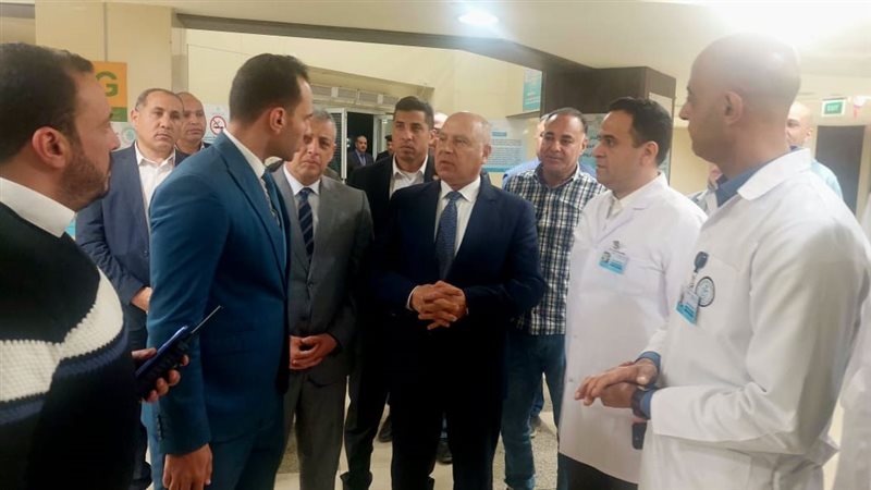 وزير النقل أثناء الجولة التفقدية