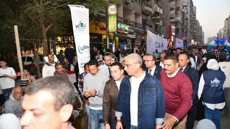 محافظ الفيوم أثناء الافطار الجماعي