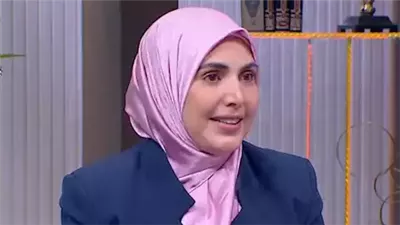 هل يُقبل صيام الشخص المتنمر؟ عضو الأزهر العالمي للفتوى تجيب 