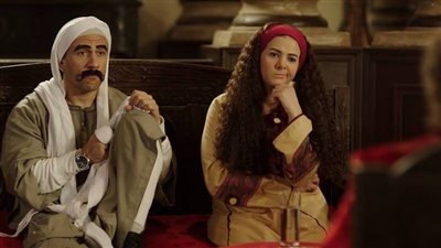 هدية والكبير.. دنيا سمير غانم «عايشة الدور» على أحمد مكي