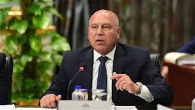 وزير النقل من موقع حادث طريق أشمون: مش هنسيب حد.. وكل المسؤولين جاهزين للمساءلة