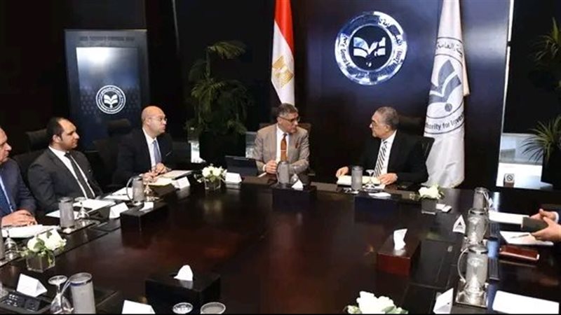 رئيس هيئة الاستثمار ومحافظ الجيزة 