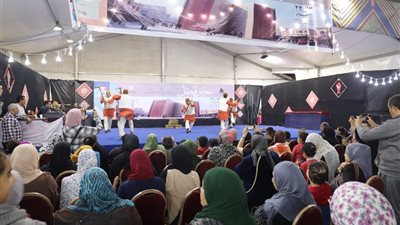 معرض فيصل الثالث عشر للكتاب يواصل فعالياته وسط إقبال جماهيري كبير