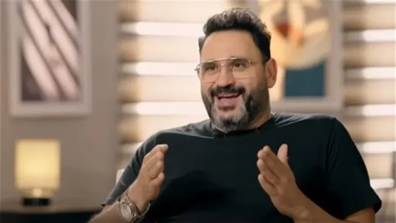 أكرم حسني