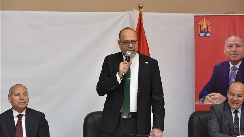 وزير العمل 