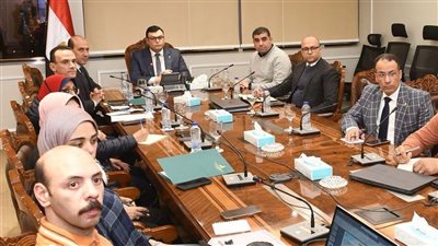 وزير الإسكان يتابع تطورات مشروعات الطرق وتطوير الكورنيش في الإسكندرية