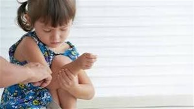 8 عادات خاطئة تؤثر على عظام طفلك، تعرف عليها