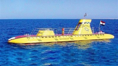 مصرع وإصابة 15 شخصا وإنقاذ 29 آخرين إثر غرق غواصة بالغردقة.. تفاصيل