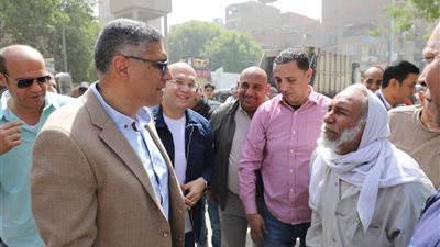 محافظ الجيزة يتفقد الحالة العامة للنظافة والإشغالات والطرق بأوسيم
