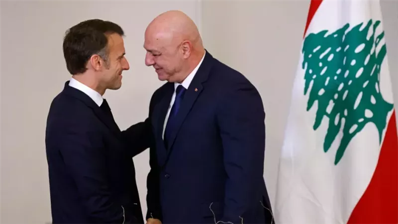 الرئيس اللبناني ونظيره الفرنسي