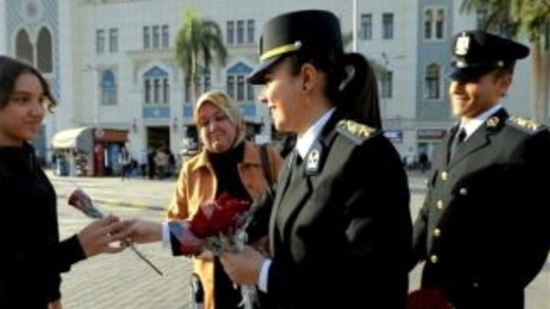 الداخلية تشارك المواطنين فرحتهم بعيد الفطر المبارك 