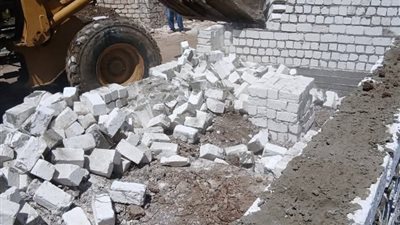  المنيا تواصل حملاتها لإزالة التعديات على الأراضي الزراعية خلال واملاك الدولة