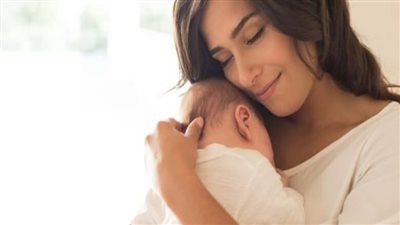 «الصحة» تُصحح مفاهيم خاطئة حول الرضاعة الطبيعية