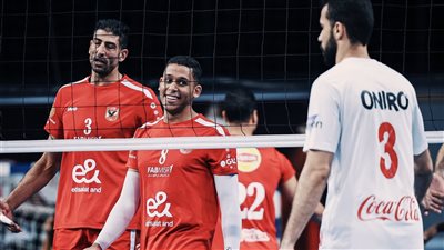 الأهلي يهزم الزمالك في نهائي كأس مصر  لكرة الطائرة ويتوج باللقب