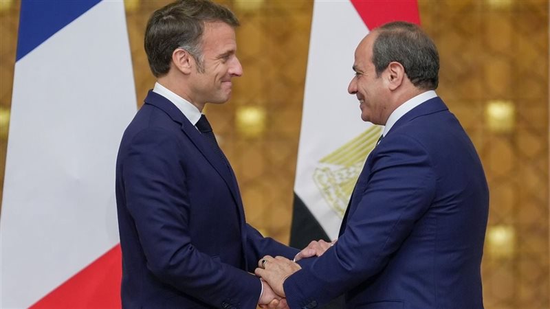الرئيس السيسي ونظيره الفرنسي