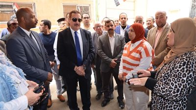 محافظ المنوفية يزور مؤسسة أحداث قويسنا ويقرر صرف 100 ألف جنيه دعماً لهم