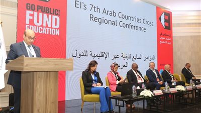 نقيب المعلمين: مصر استقبلت 100 ألف طالب وافد بمدارسها الحكومية والخاصة