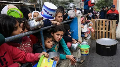رئيس الوزراء الفلسطيني يعلن قطاع غزة 