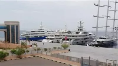 تطوير موانئ شرق بورسعيد والسخنة.. بوابة مصر للتجارة العالمية