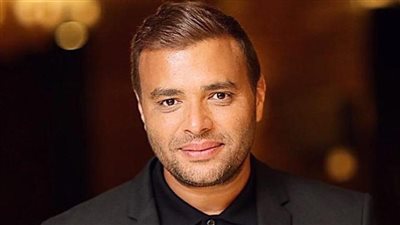 رامي صبري يعلن وفاة والدة زوجته شيرين.. ولم يكشف موعد الجنازة والعزاء