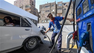 البترول تحسم الجدل بشأن أسعار المحروقات في 2025.. هل تكون الزيادة الأخيرة؟