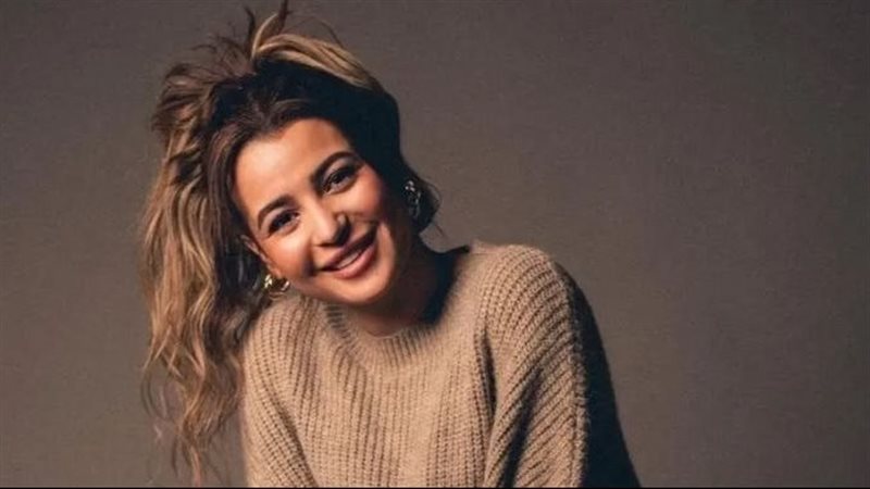 الفنانة بتول الحداد 