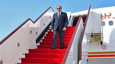 الرئيس السيسي يصل العاصمة القطرية لمناقشة التطورات الإقليمية