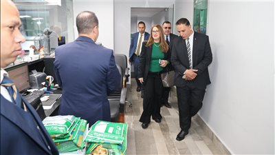 «البريد»: مراجعة شاملة لمنظومة المكافآت.. واستحداث خدمات مالية لجذب العملاء