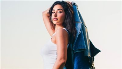 أية سماحة تنشر صورة جديدة لها وتعلق: 