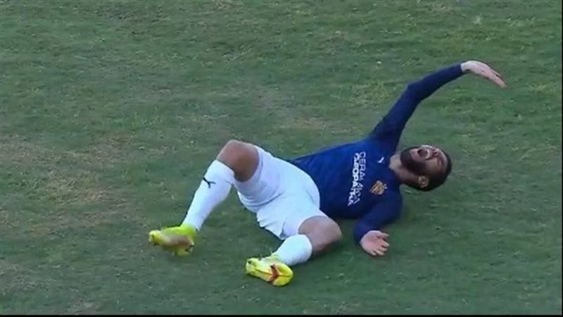 أصابة أحمد القندوسي