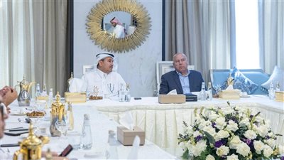 وزير النقل السعودي يستعرض أمام الفريق كامل الوزير تطورات مشروع نيوم السعودية