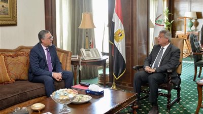 رئيس الأعلى للإعلام يبحث مع هيئة الاستثمار سبل التعاون المشترك