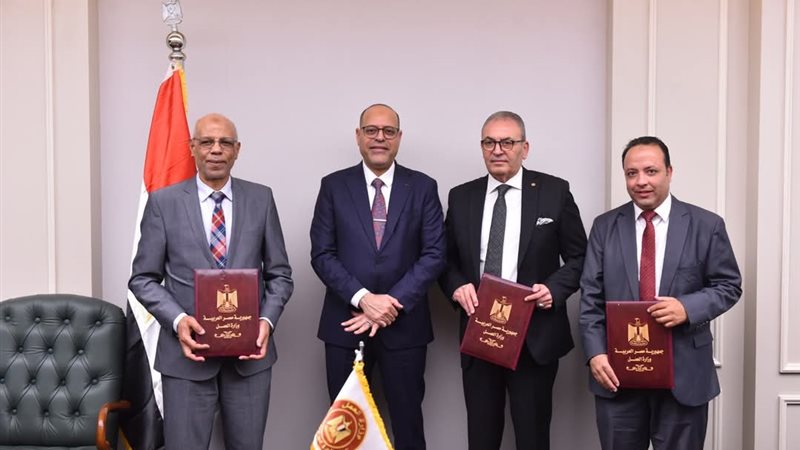 وزير العمل