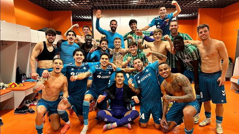 لاعبي فيورنتينا 